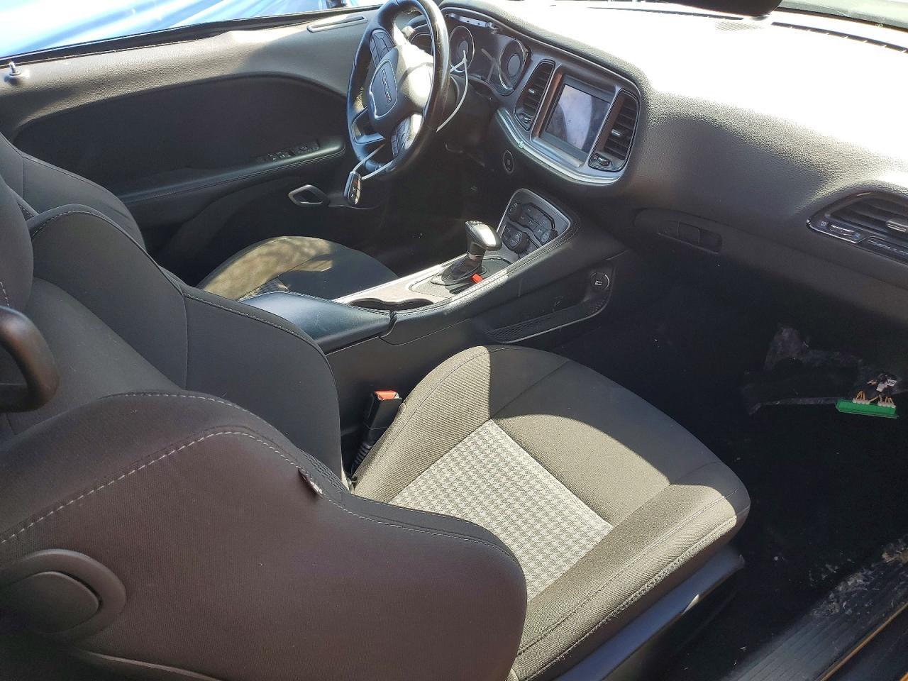 2022 Dodge Challenger gt