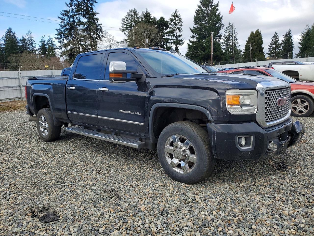 2015 GMC Sierra K3500 Denali