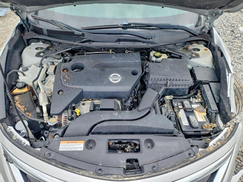 2014 Niss Altima 2.5 s