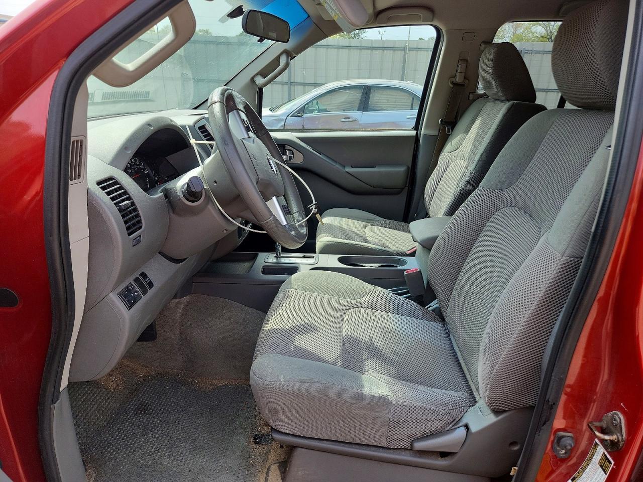 2014 Nissan Frontier SV