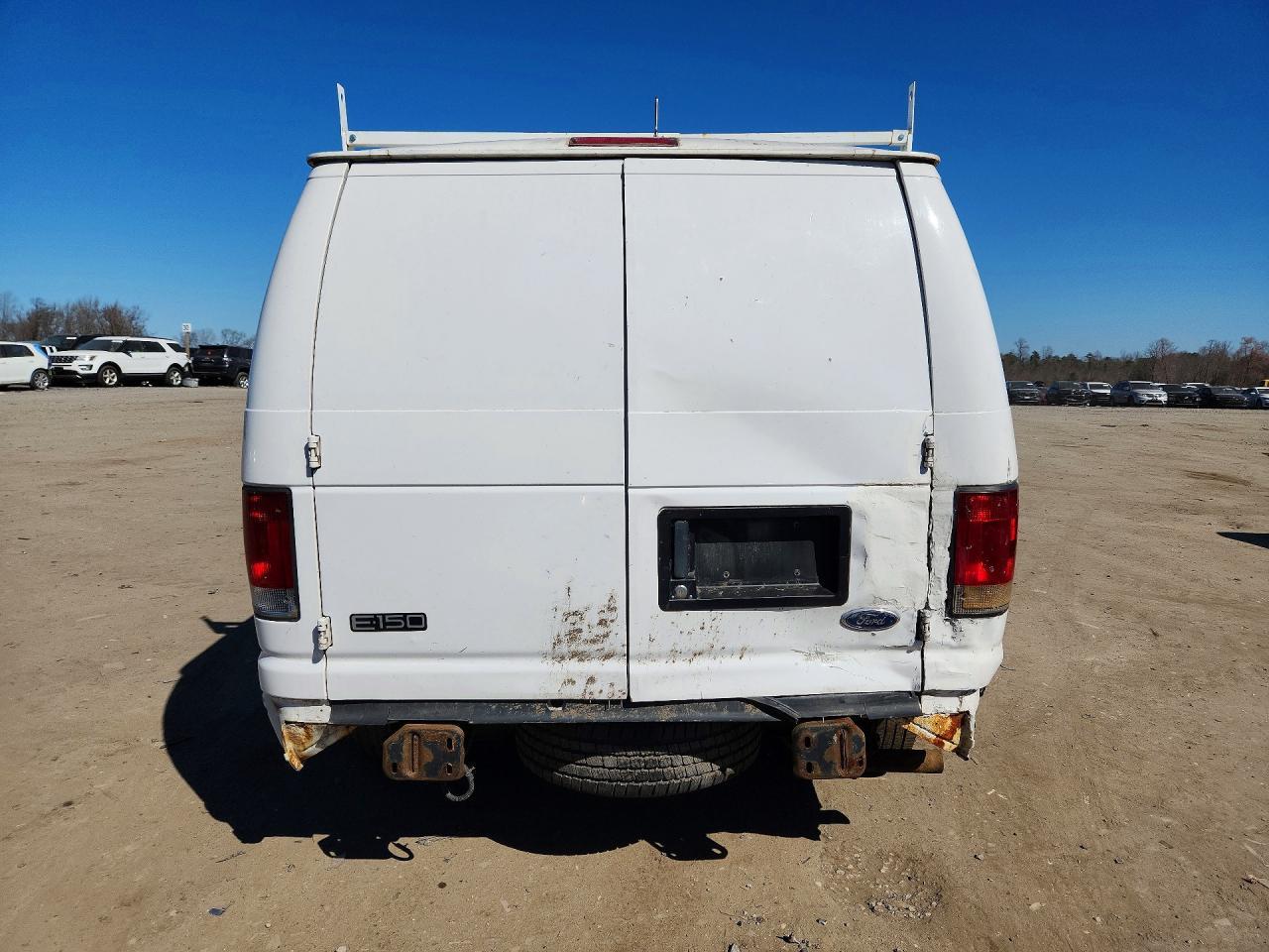 2005 Ford Econoline E150 van