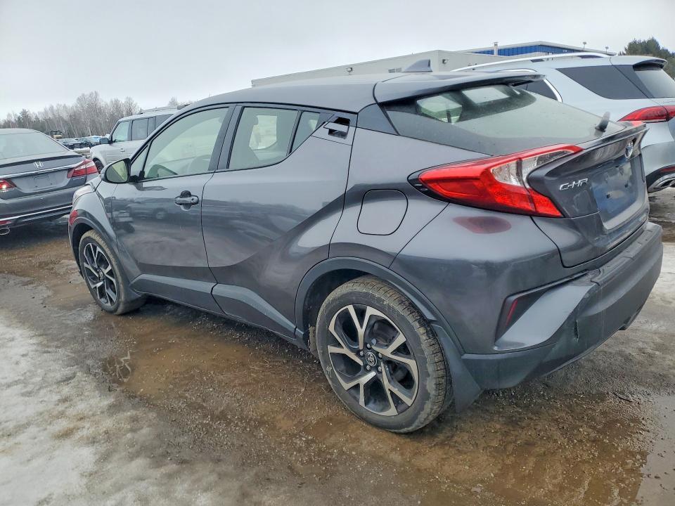 2021 Toyota C-hr le