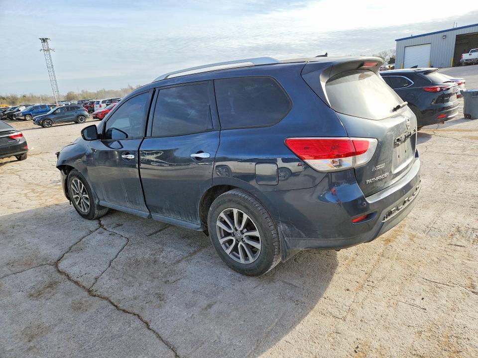 2015 Nissan Pathfinder sv