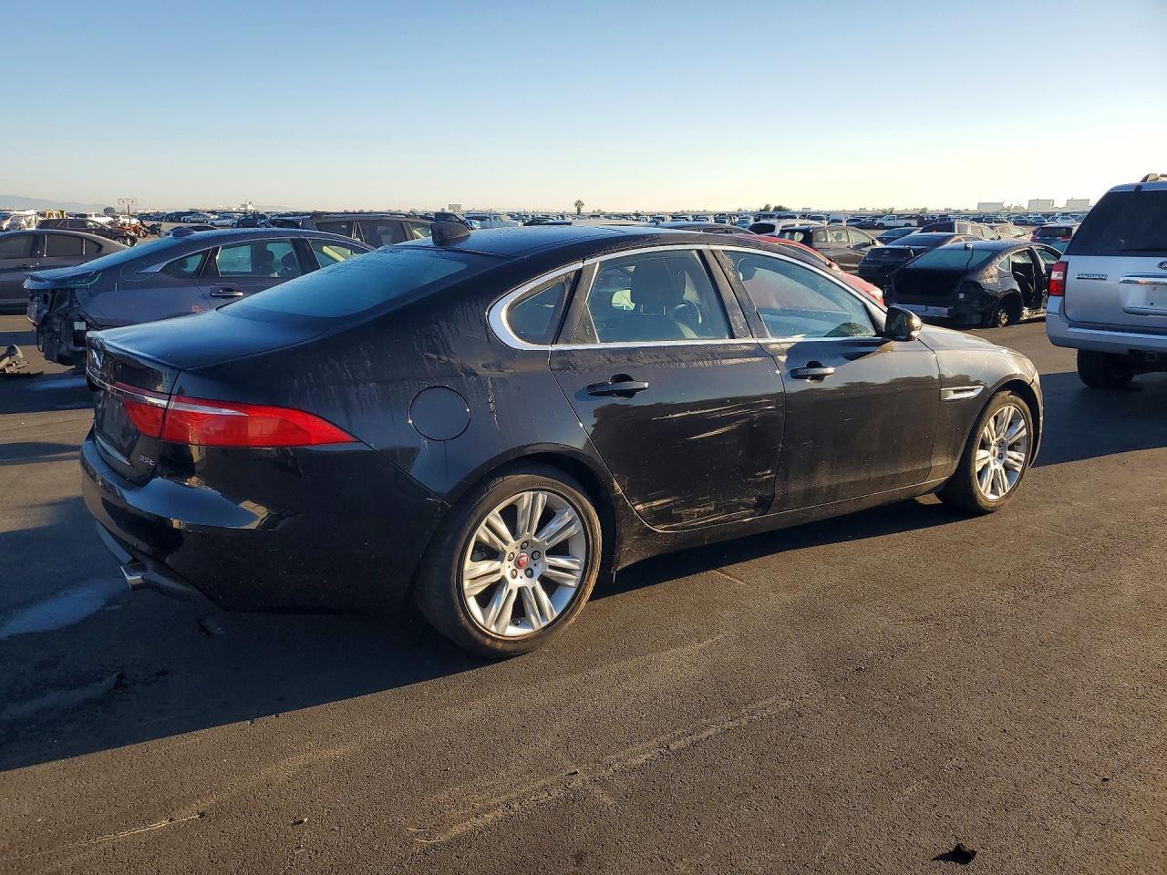 2016 Jaguar Xf Premium