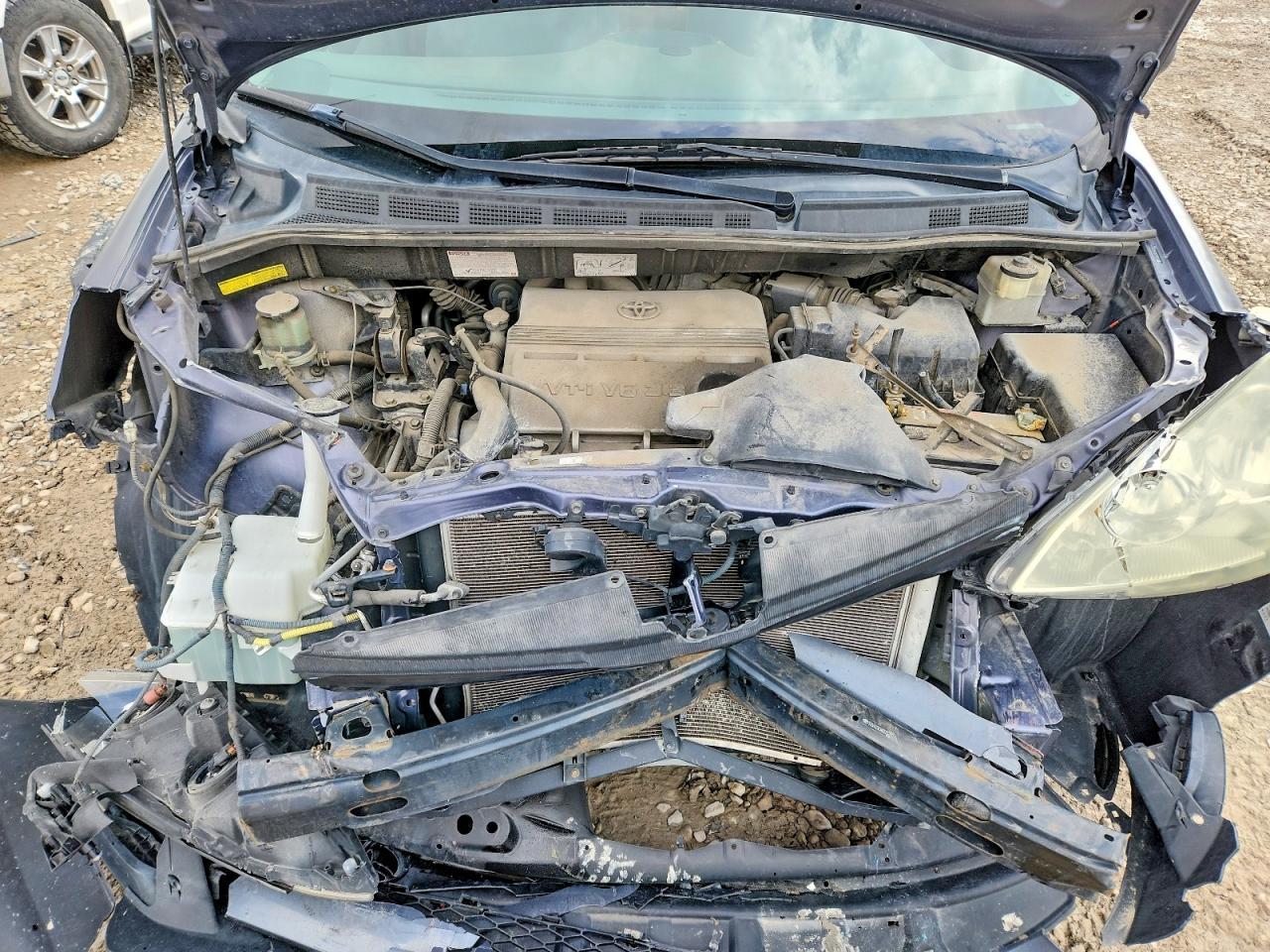 2006 Toyota Sienna ce 8 Passenger