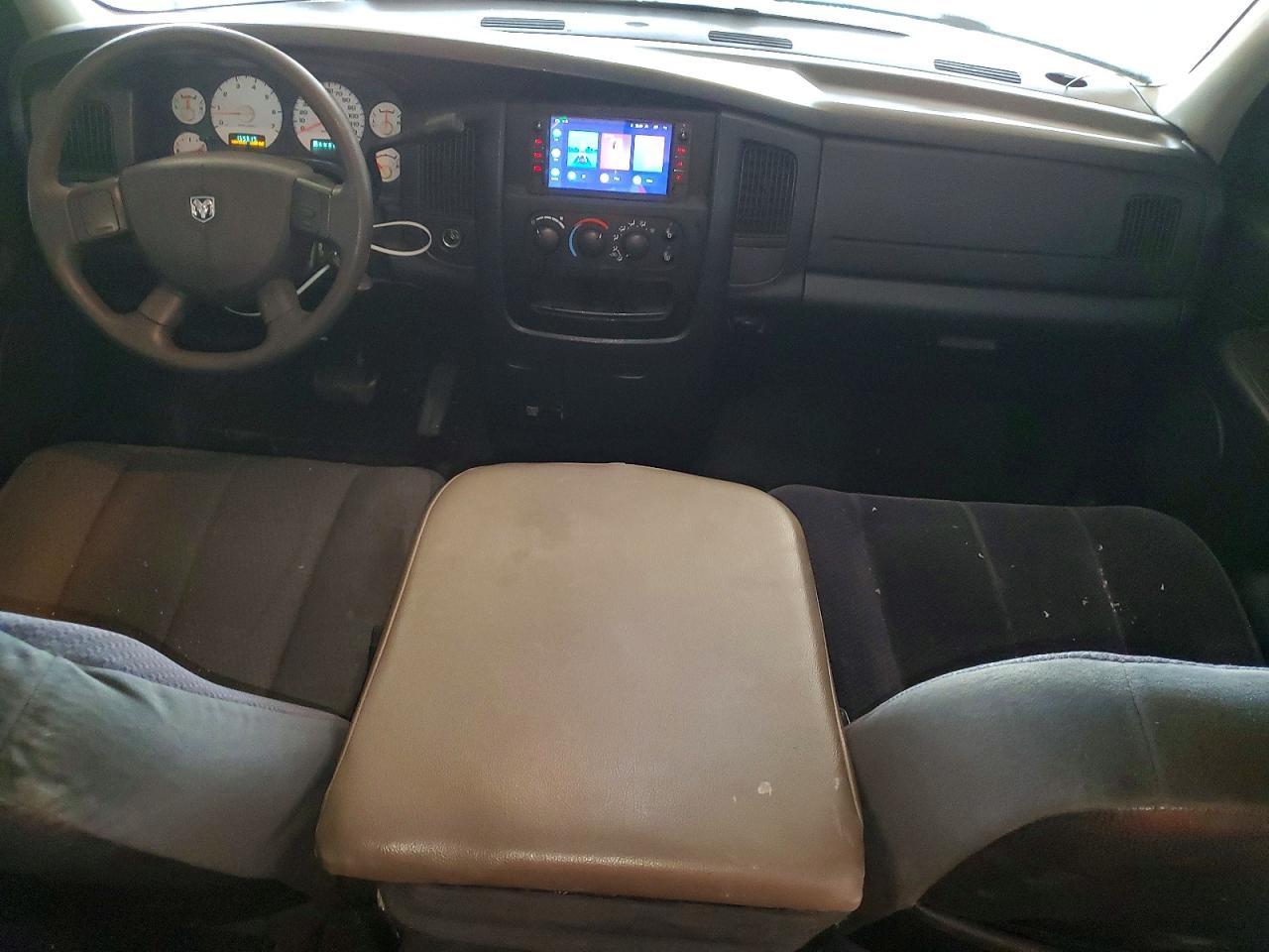 2005 Dodge RAM 1500 ST
