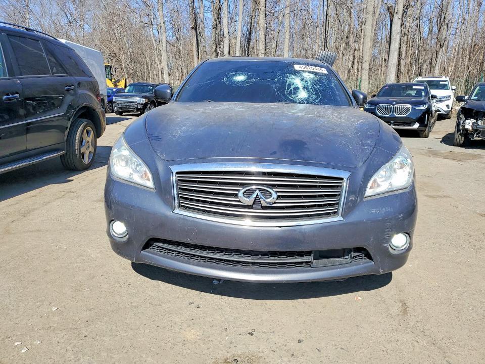 2014 Infiniti Q70 3.7