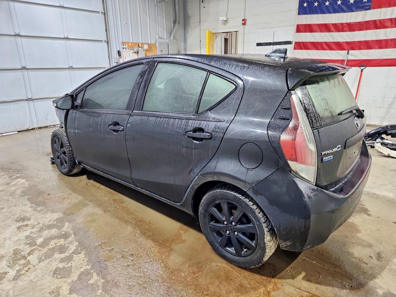 2016 Toyota Prius c Persona Special Edition