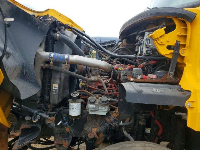 2017 Freigliner 108SD