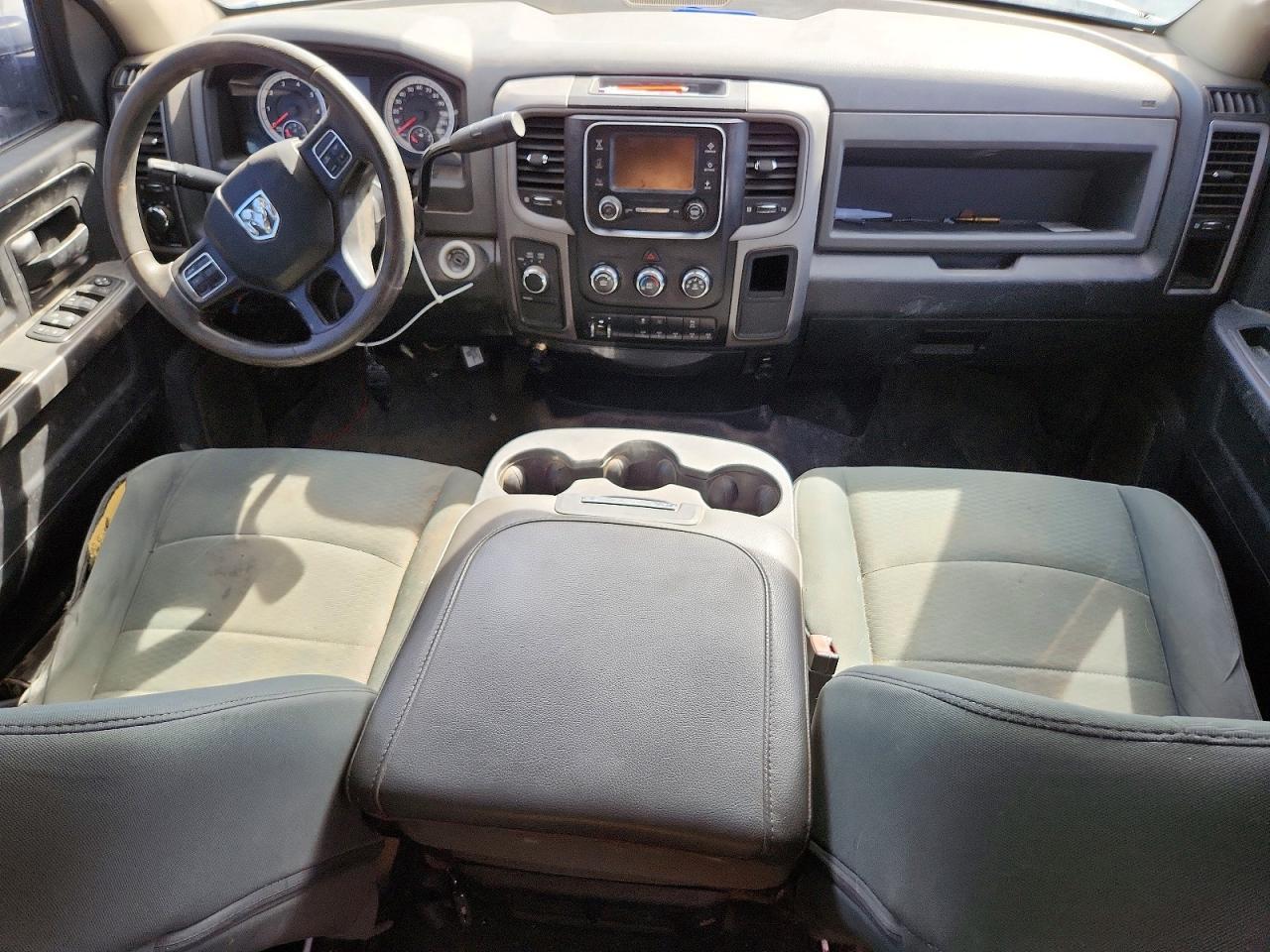 2015 Dodge RAM 2500 ST Flatbed Truck