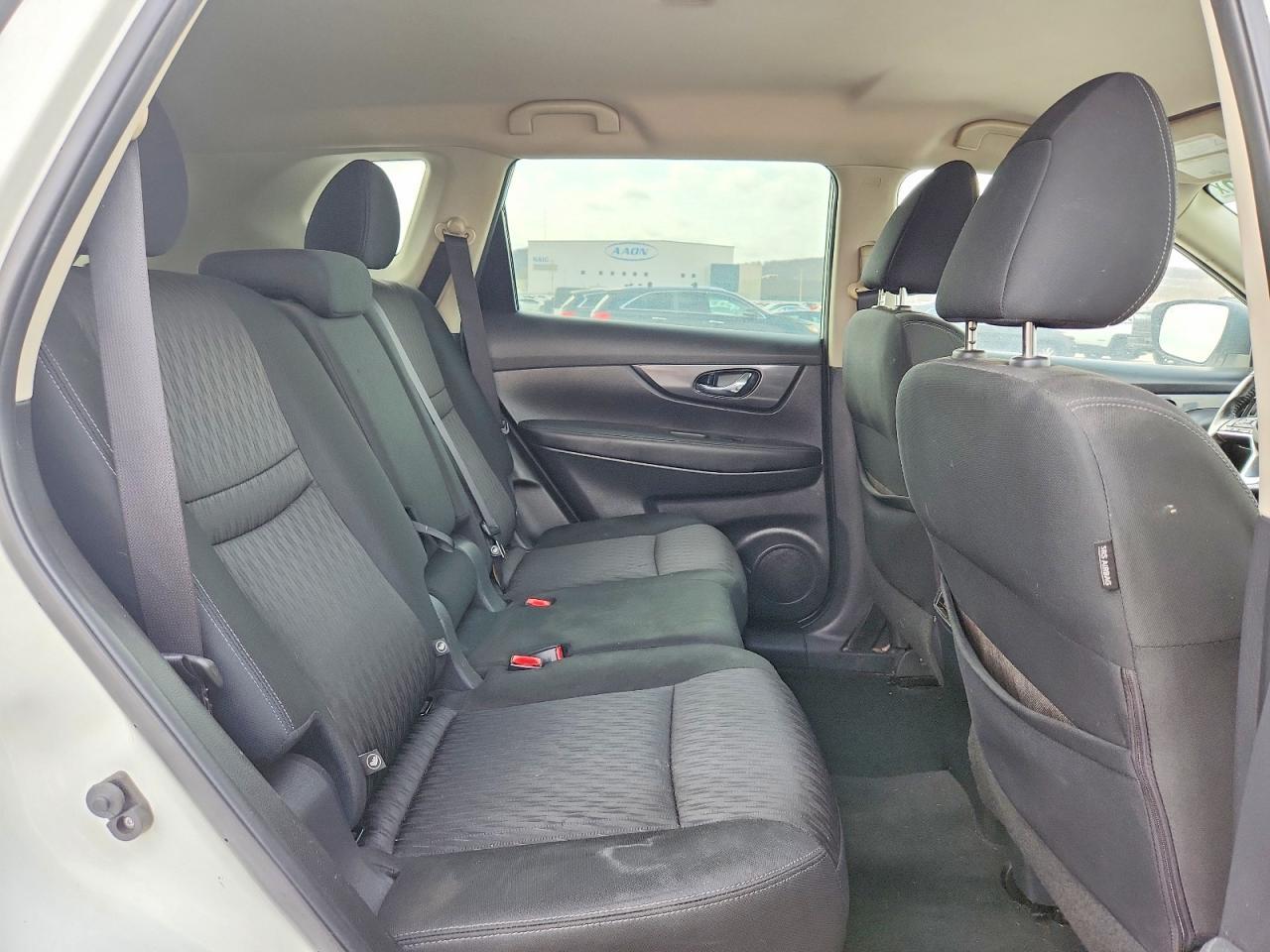 2019 Nissan Rogue sv