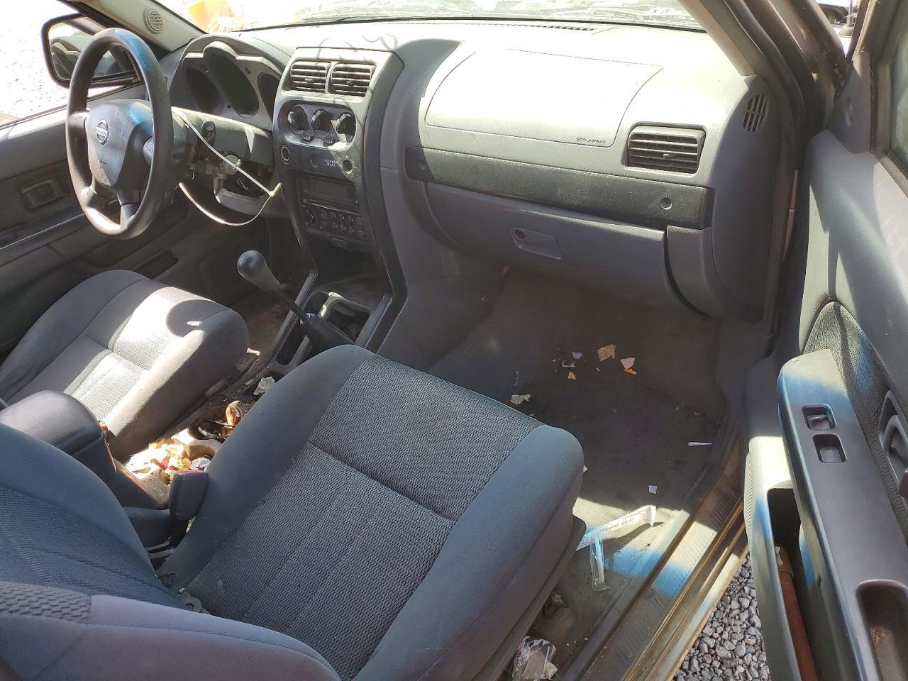 2004 Nissan Frontier Standard