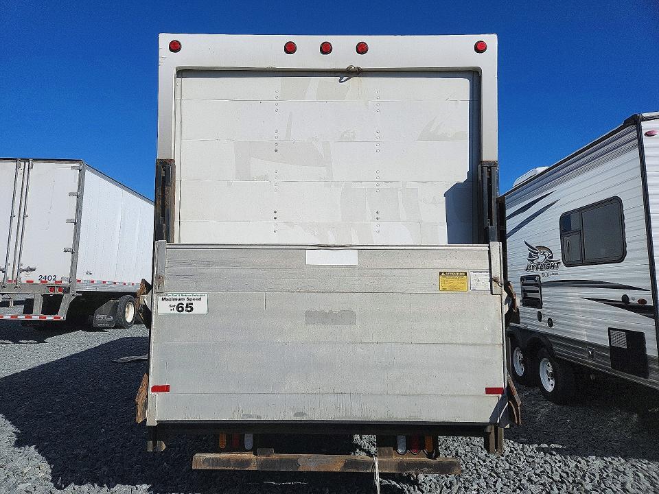 2017 Isuzu NPR HD BOX Truck