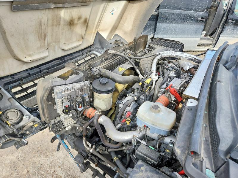 2022 GM GM515 Flatbed Truck