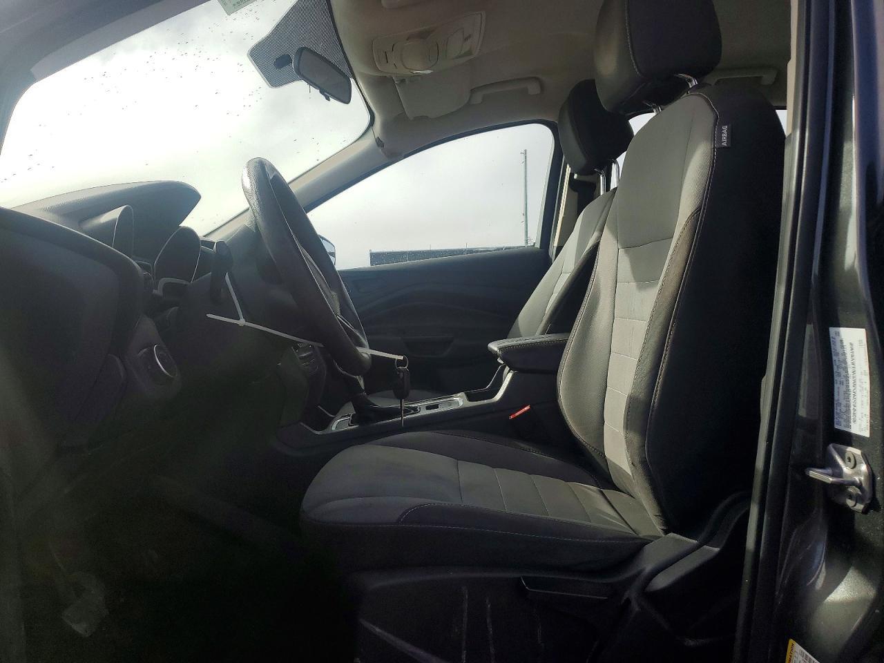 2017 Ford Escape s
