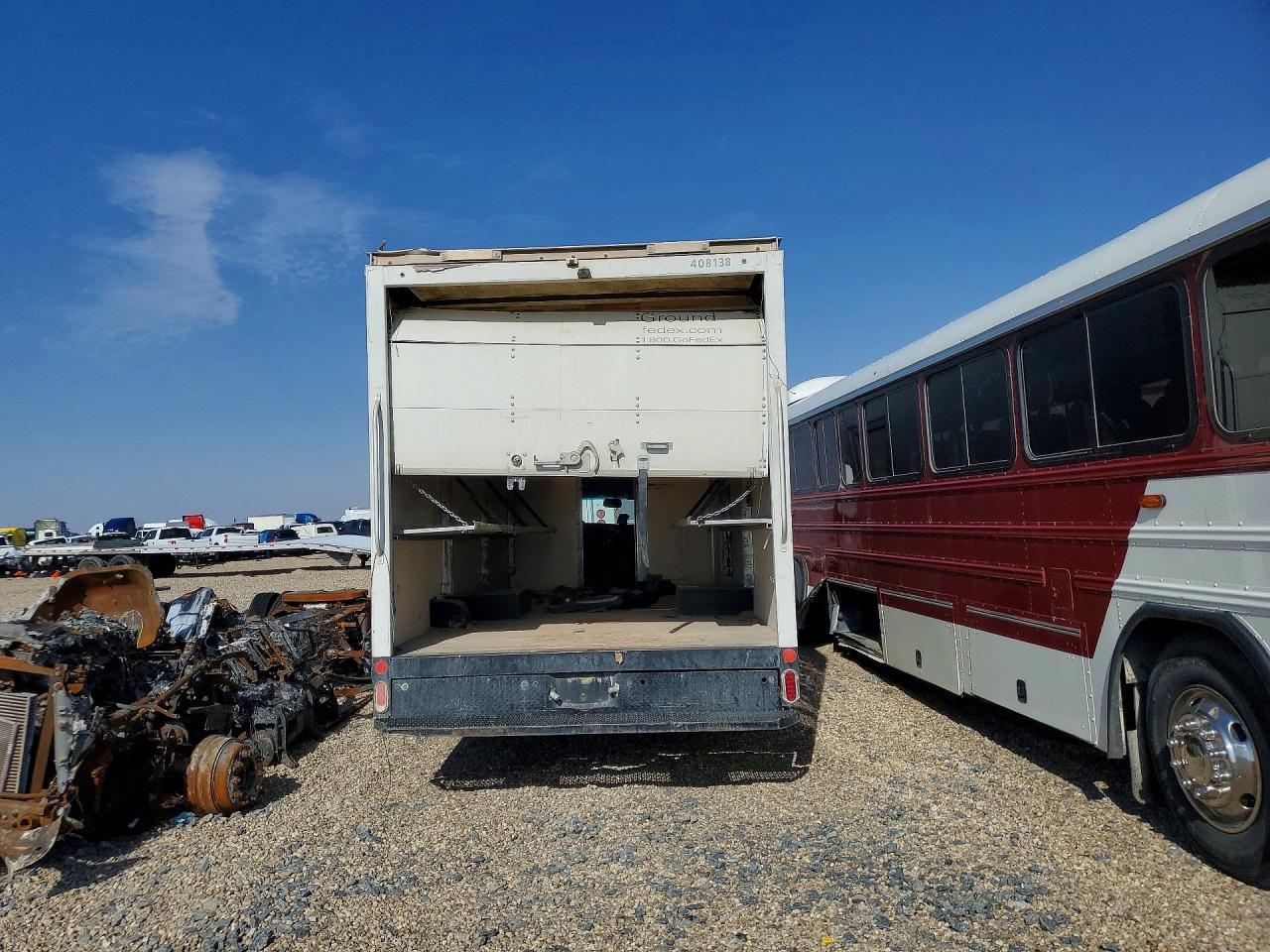 2017 Chevrolet Express G4500 Delivery Truck