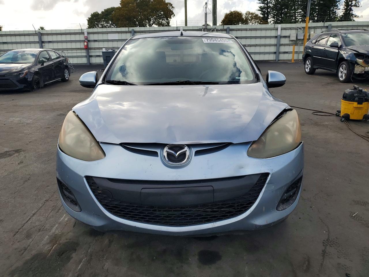 2013 Mazda 2
