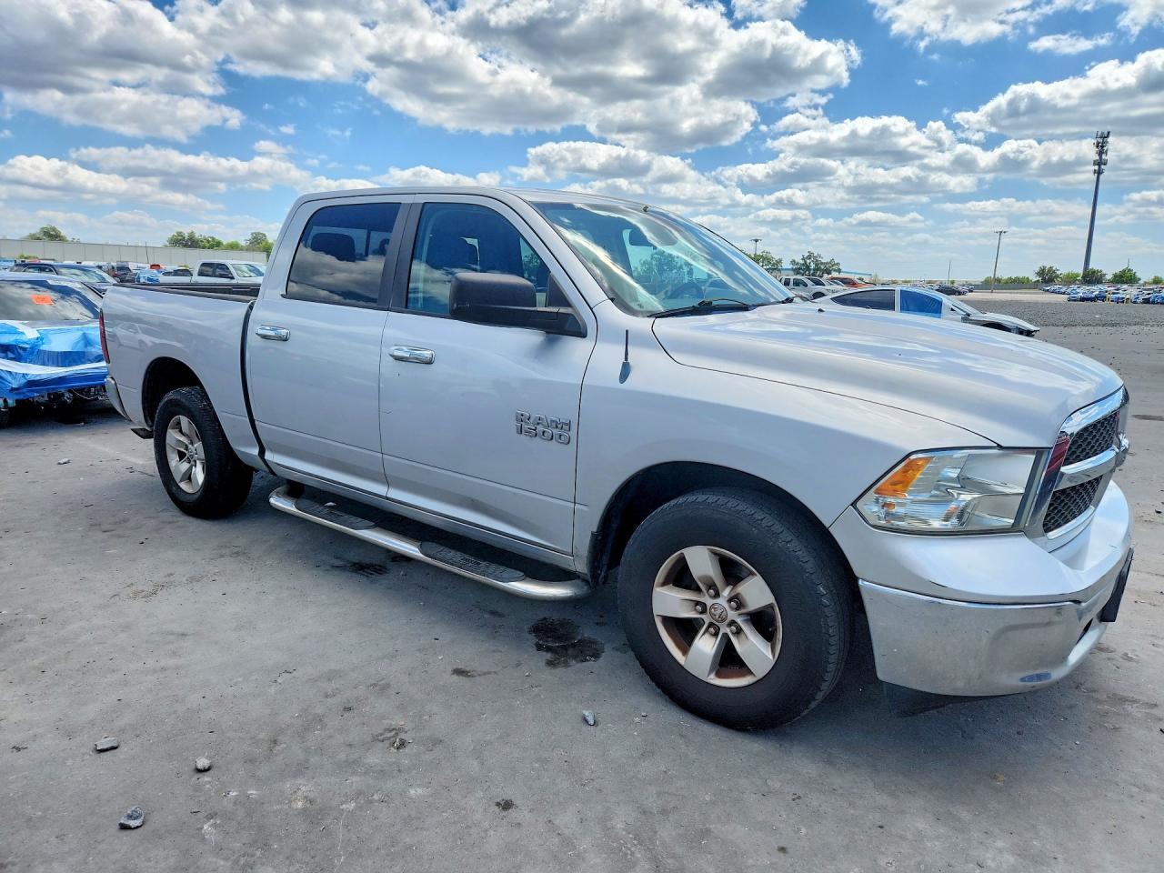 2014 Dodge RAM 1500 SLT