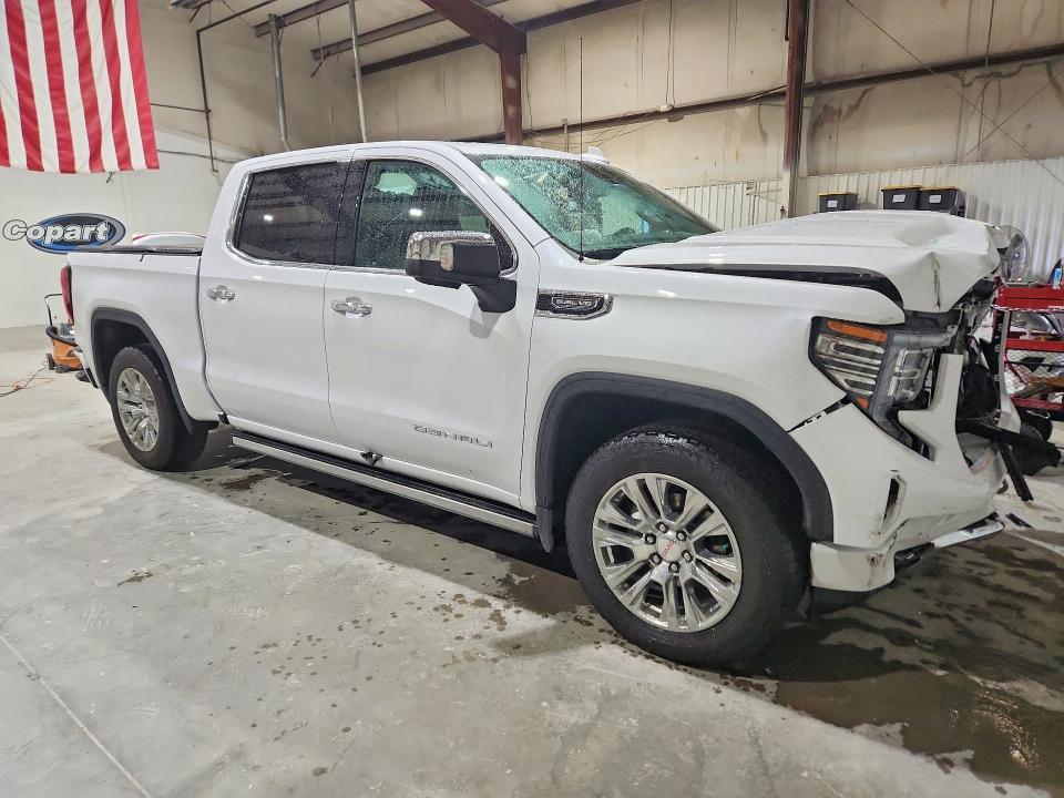 2025 GMC Sierra K1500 Denali