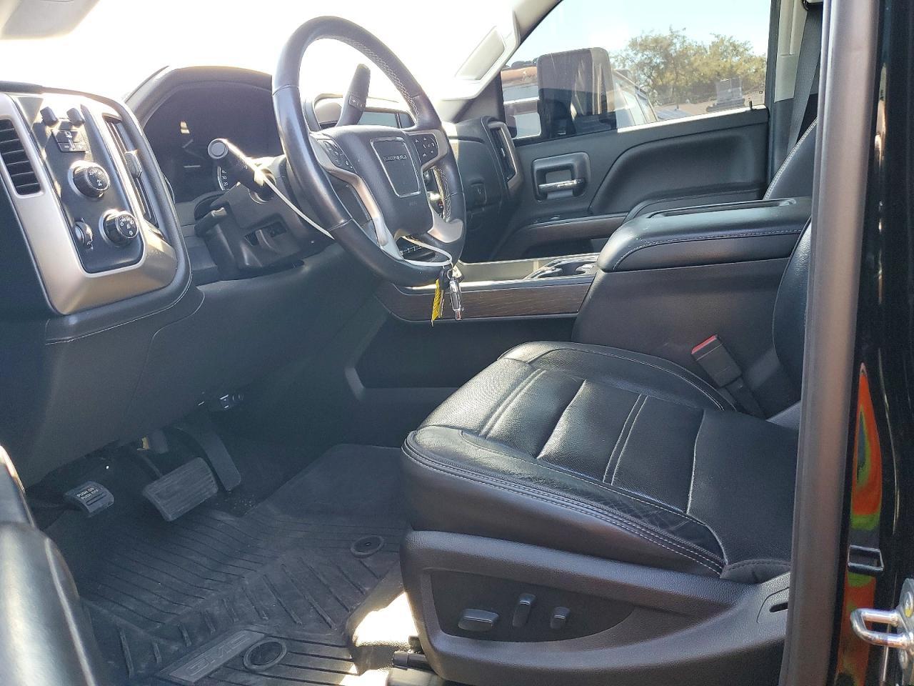 2018 GMC Sierra K2500 Denali