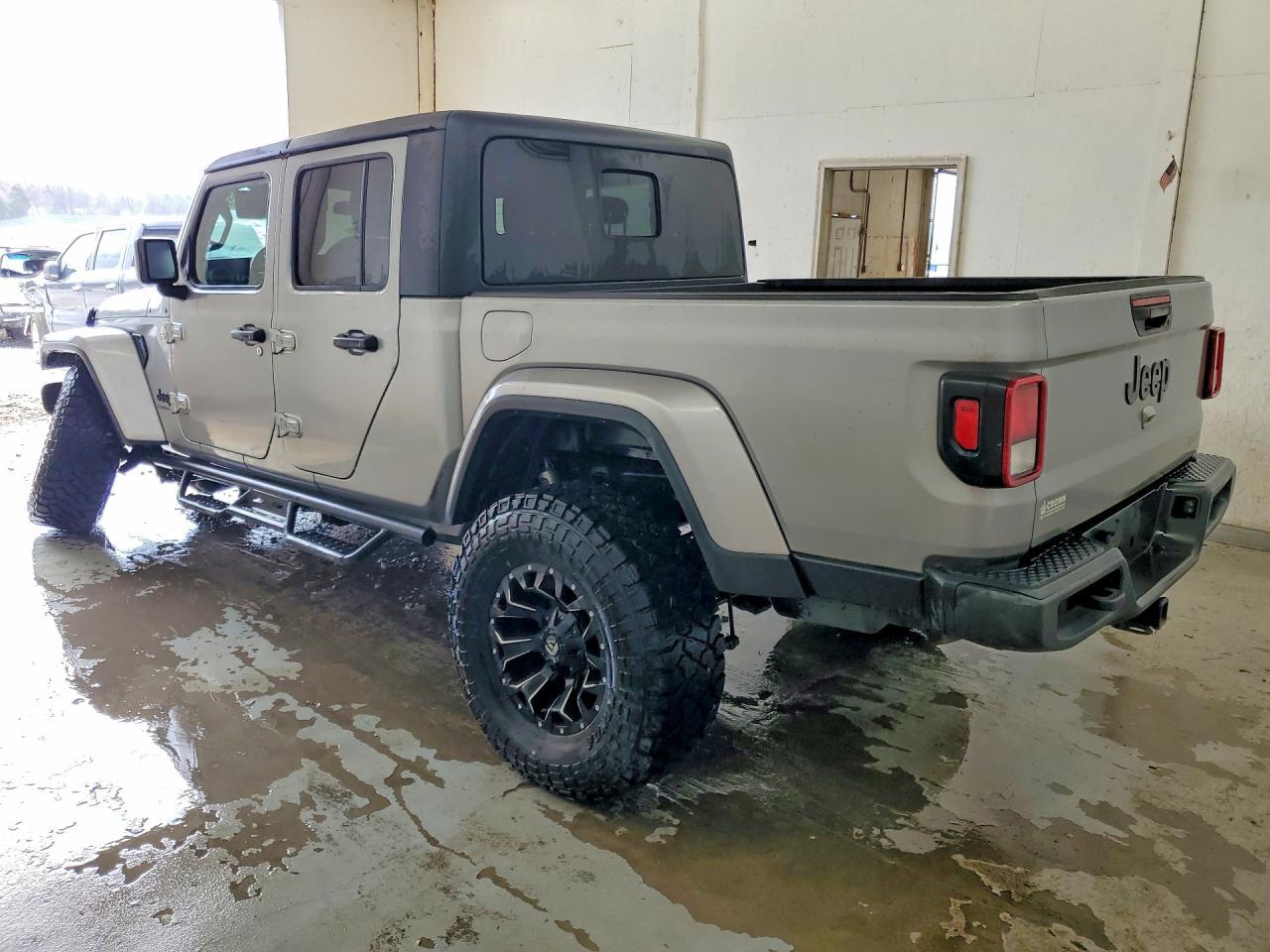 2020 Jeep Gladiator Sport