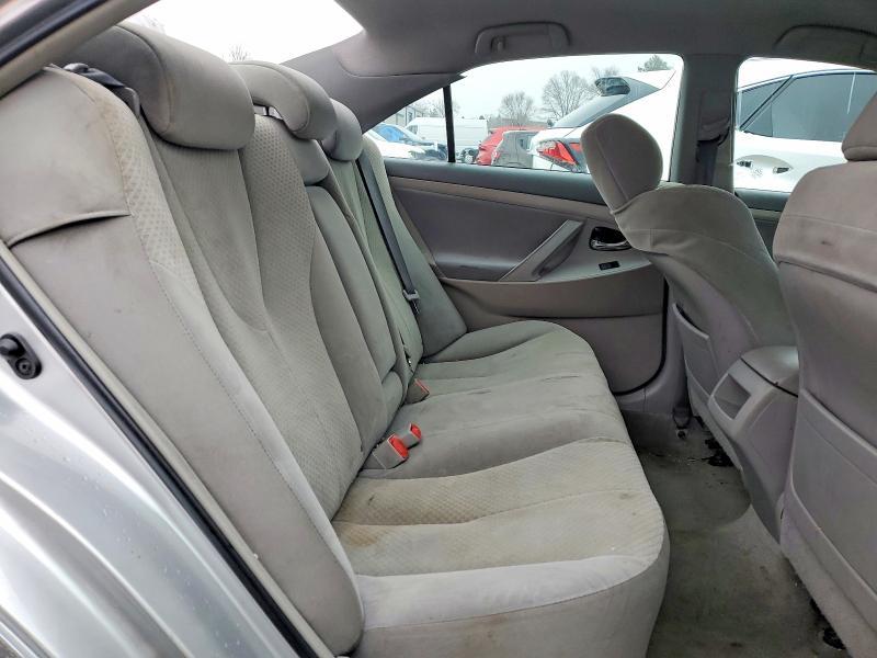 2009 Toyota Camry le