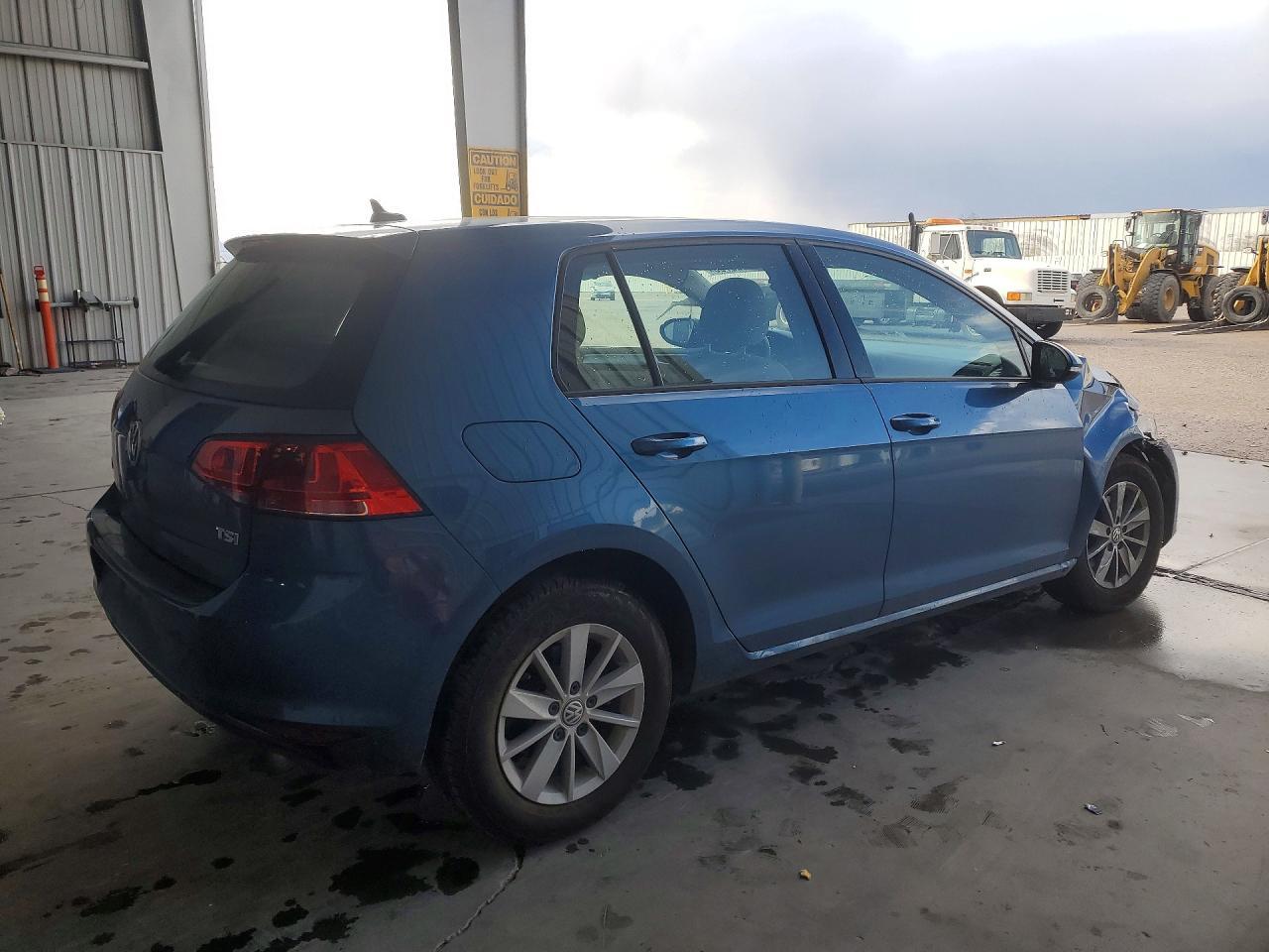 2017 Volkswagen Golf s