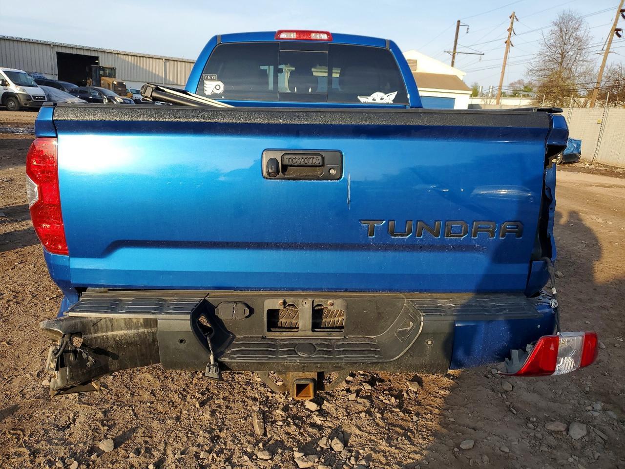 2016 Toyota Tundra SR5