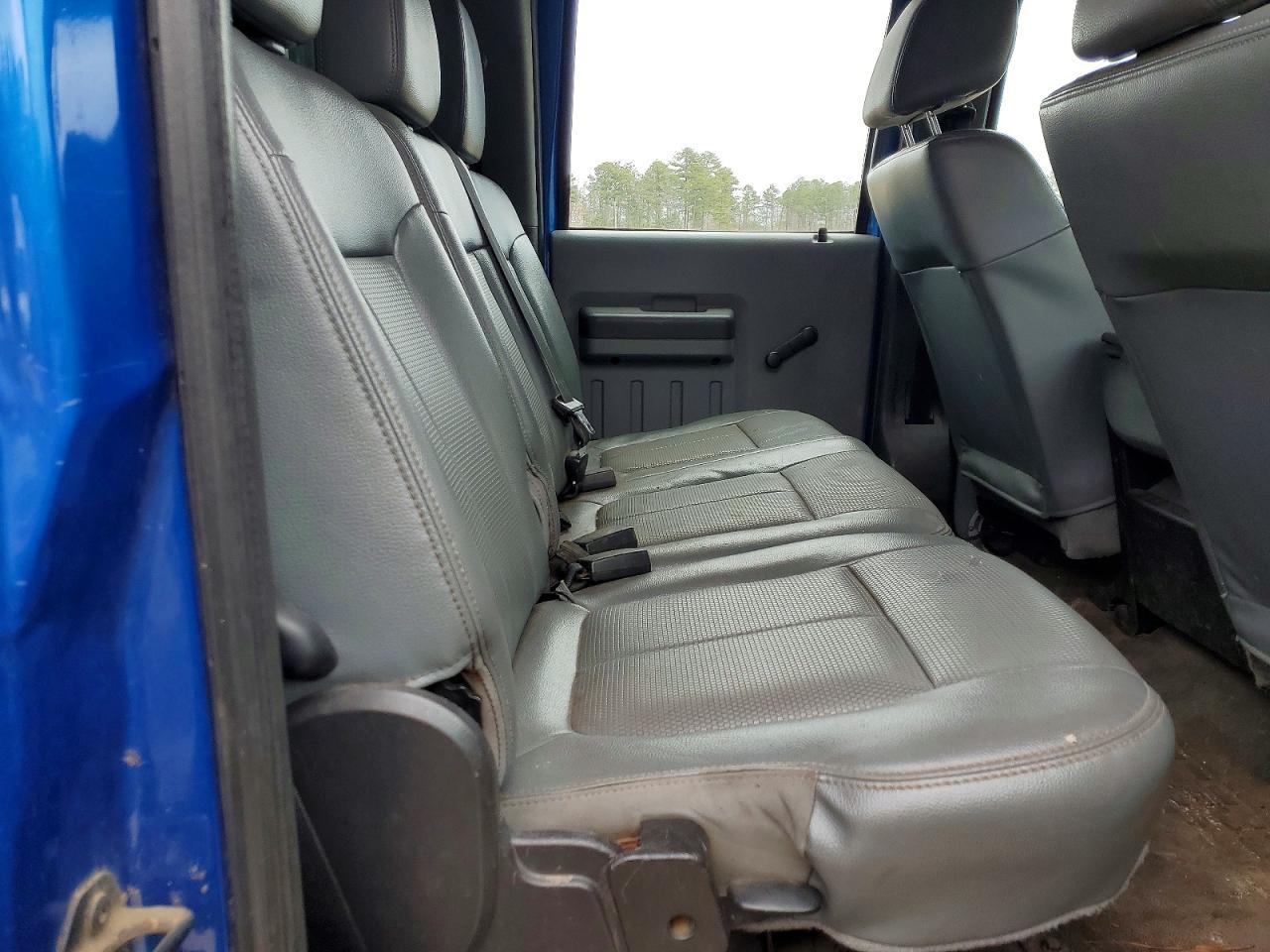 2016 Ford F450 Super Duty Flatbed Truck