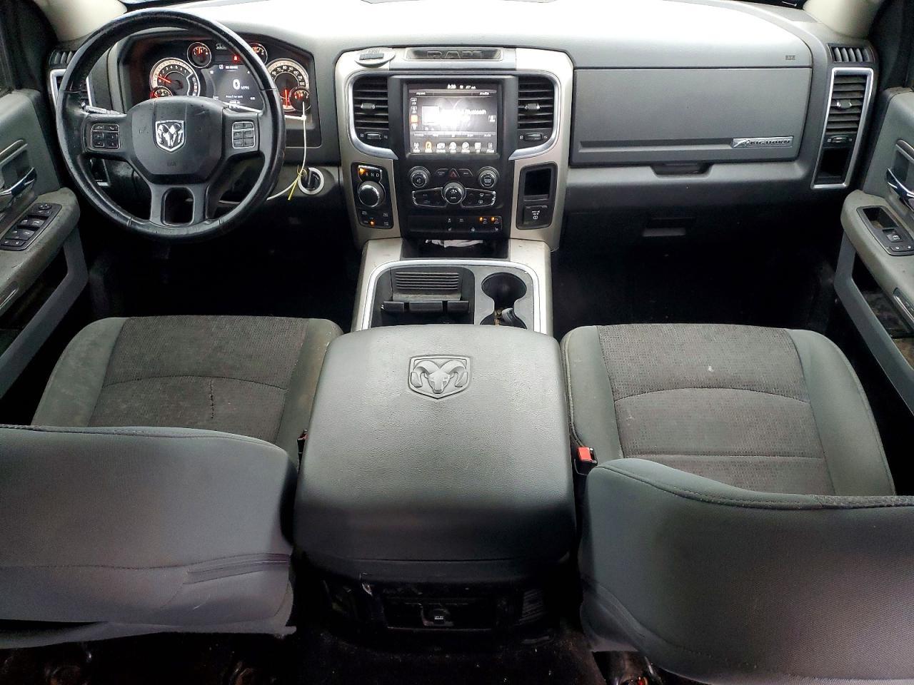 2016 Dodge RAM 1500 SLT