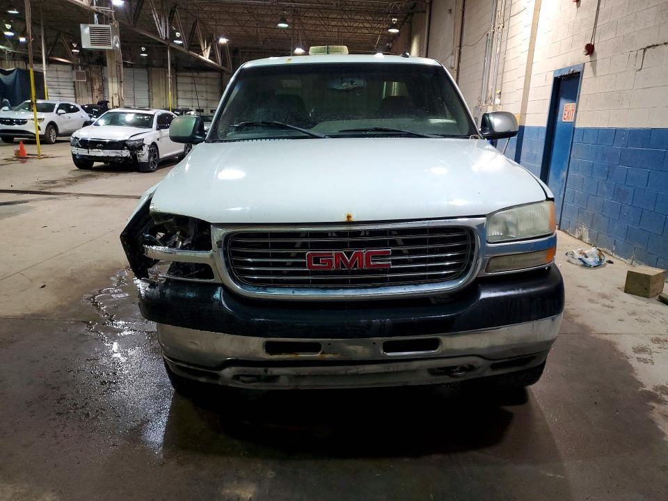 2002 GMC Sierra K2500 Heavy Duty