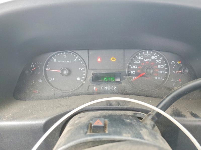 2005 Ford F350 Super Duty Flatbed Truck
