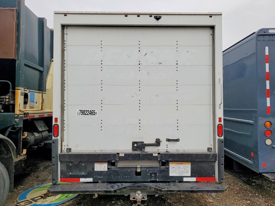 2022 GMC Savana BOX Truck