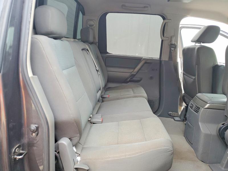2006 Nissan Titan XE