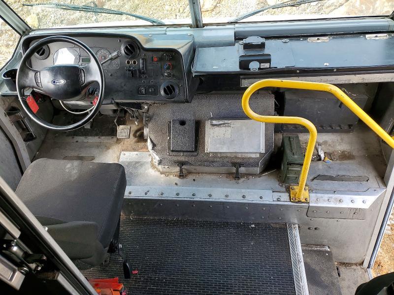 2013 Ford F59 Delivery Truck