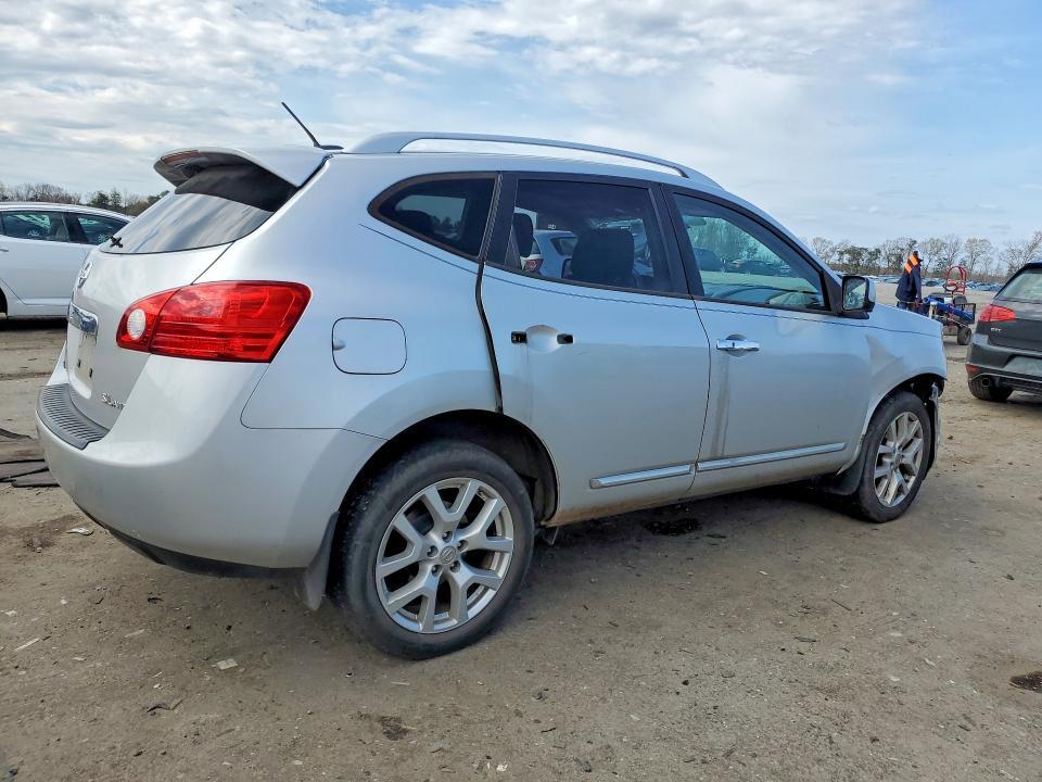2013 Nissan Rogue s