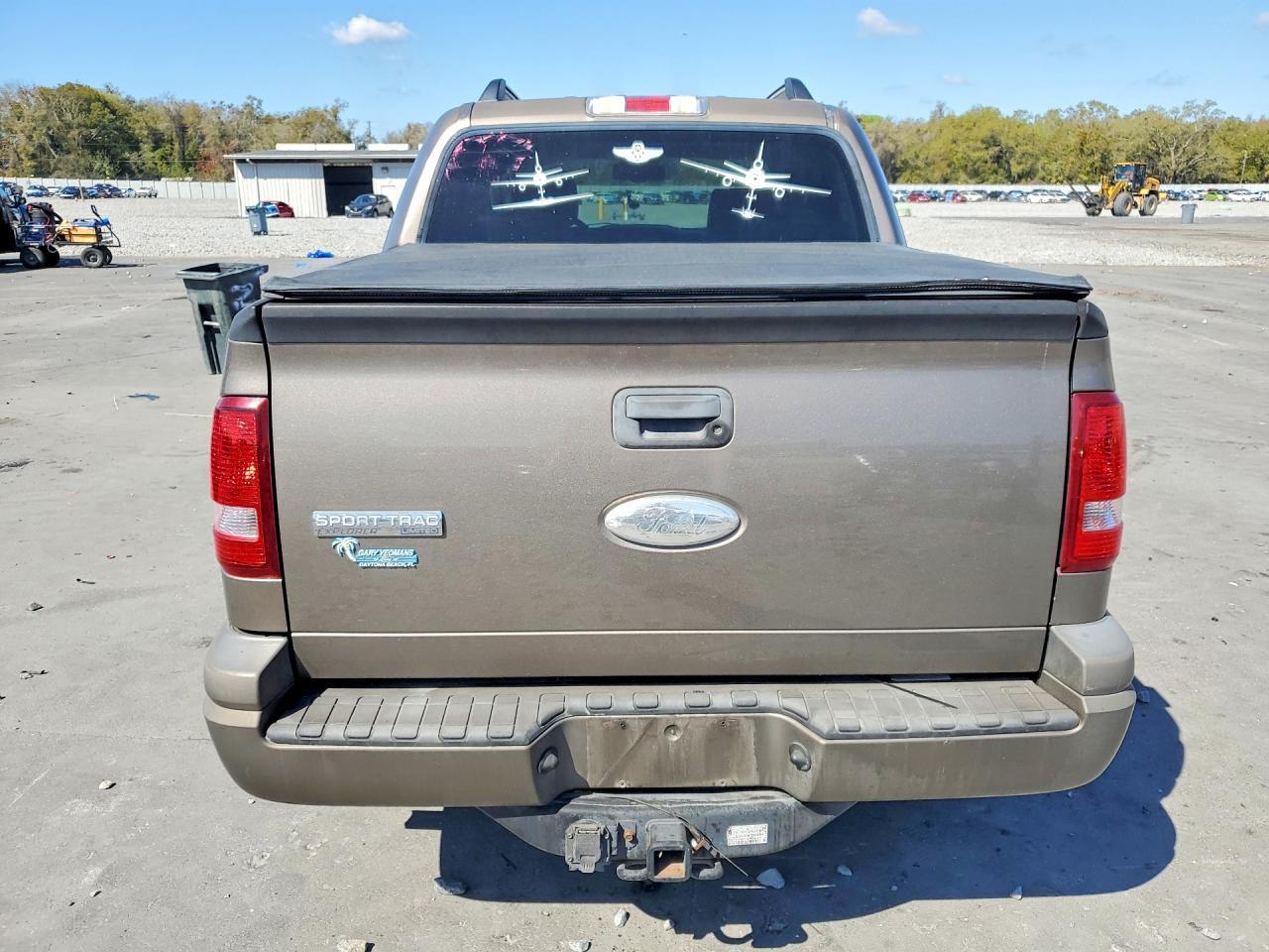 2007 Ford Explorer Sport Trac Limited