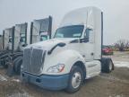 2015 Kenworth T680 Semi Truck
