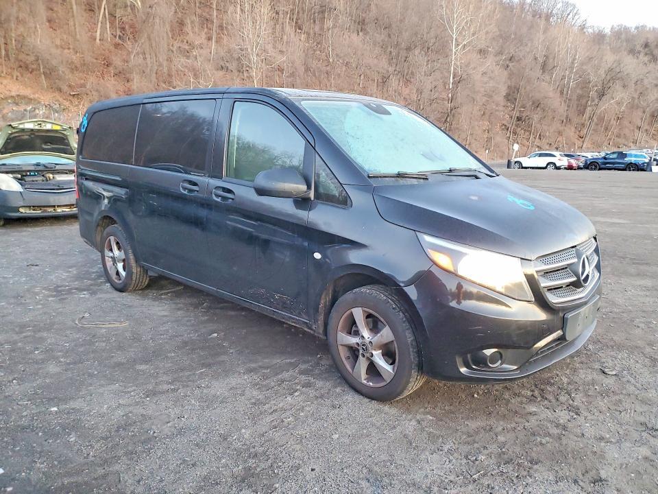 2018 Mercedes-Benz Metris