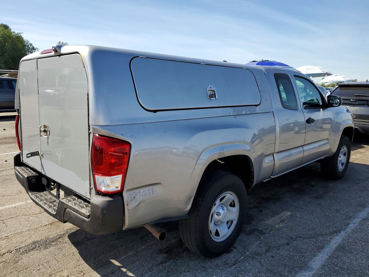 2018 Toyota Tacoma SR