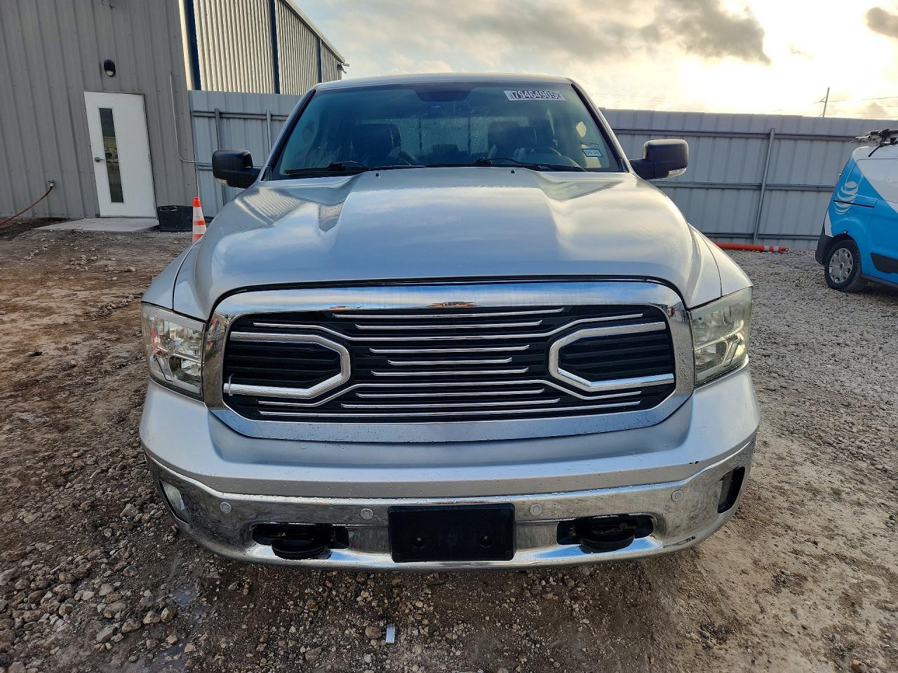 2015 Dodge Ram 1500 slt