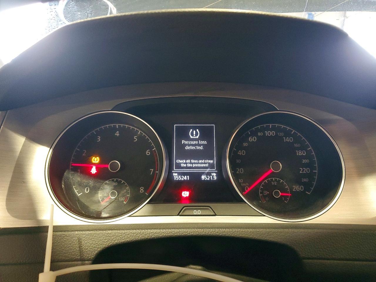 2017 Volkswagen Golf s