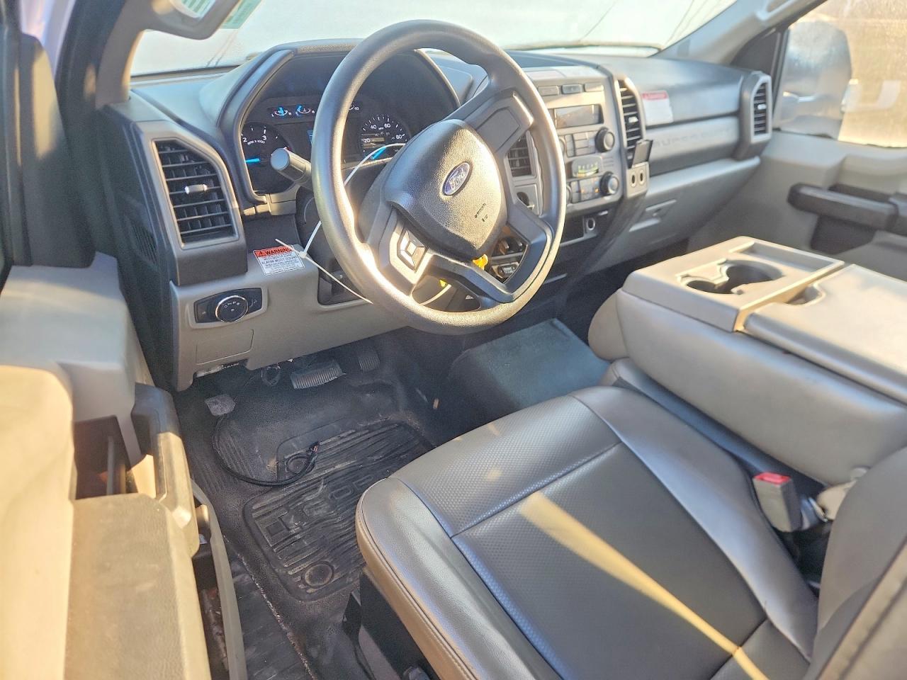 2019 Ford F550 Super Duty Bucket Truck
