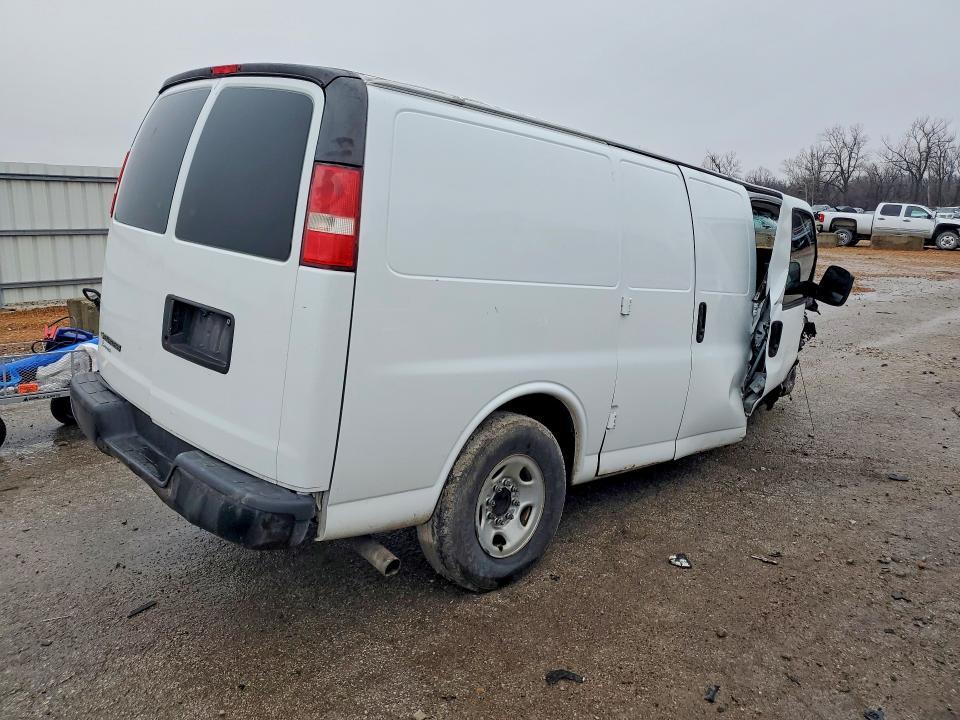 2017 Chev Express G2500
