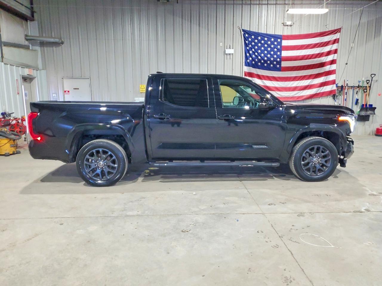 2023 Toyota Tundra Platinum