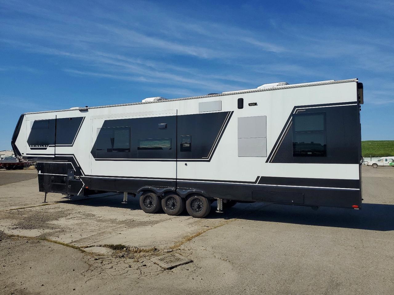 2025 Brinkleyrv Camper