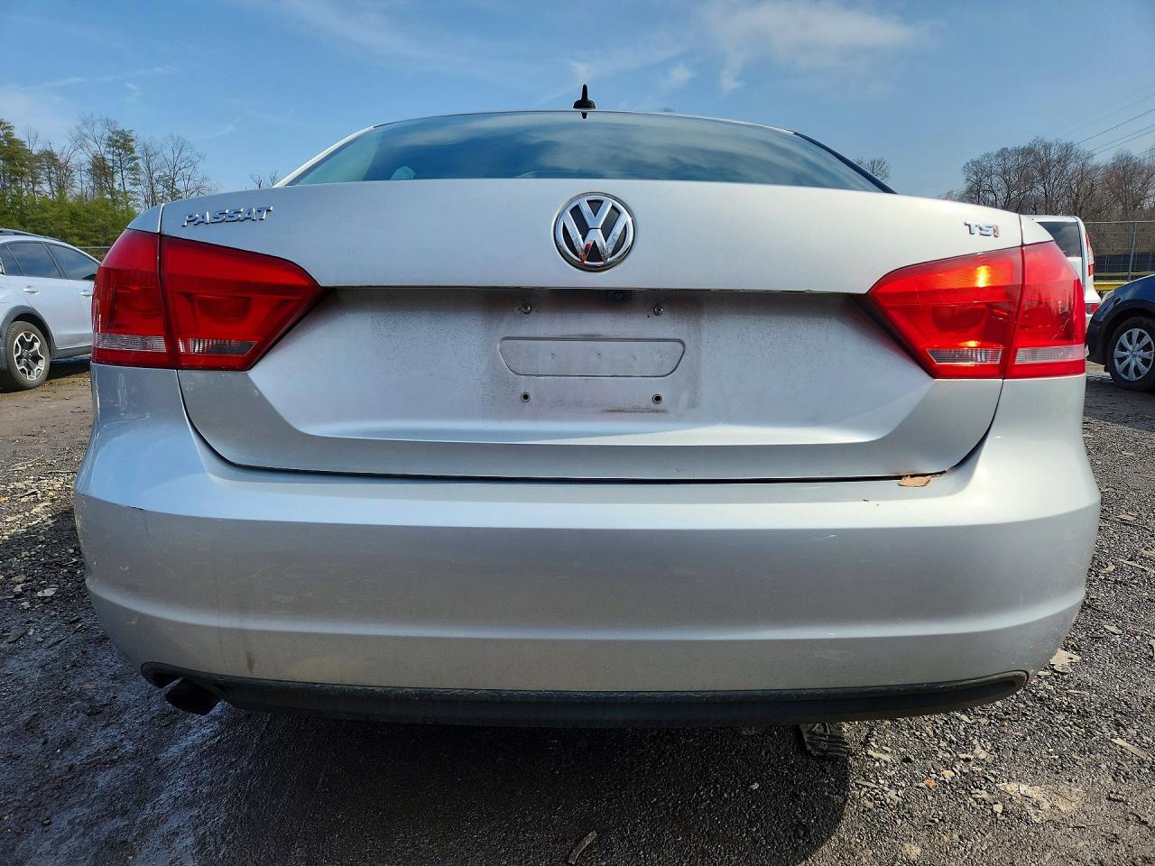 2015 Volkswagen Passat s