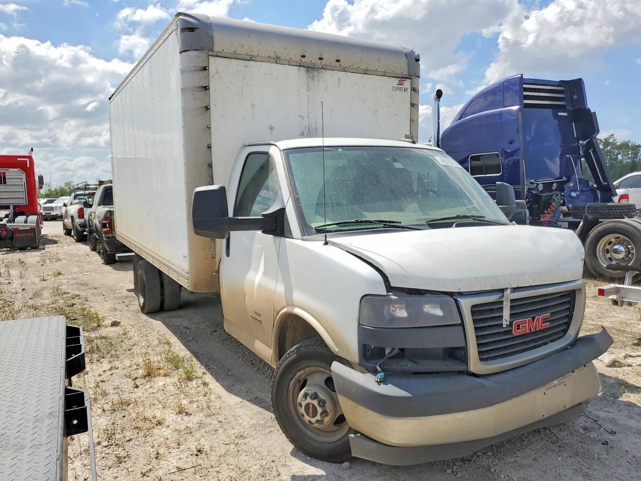 2019 GMC Savana BOX Truck