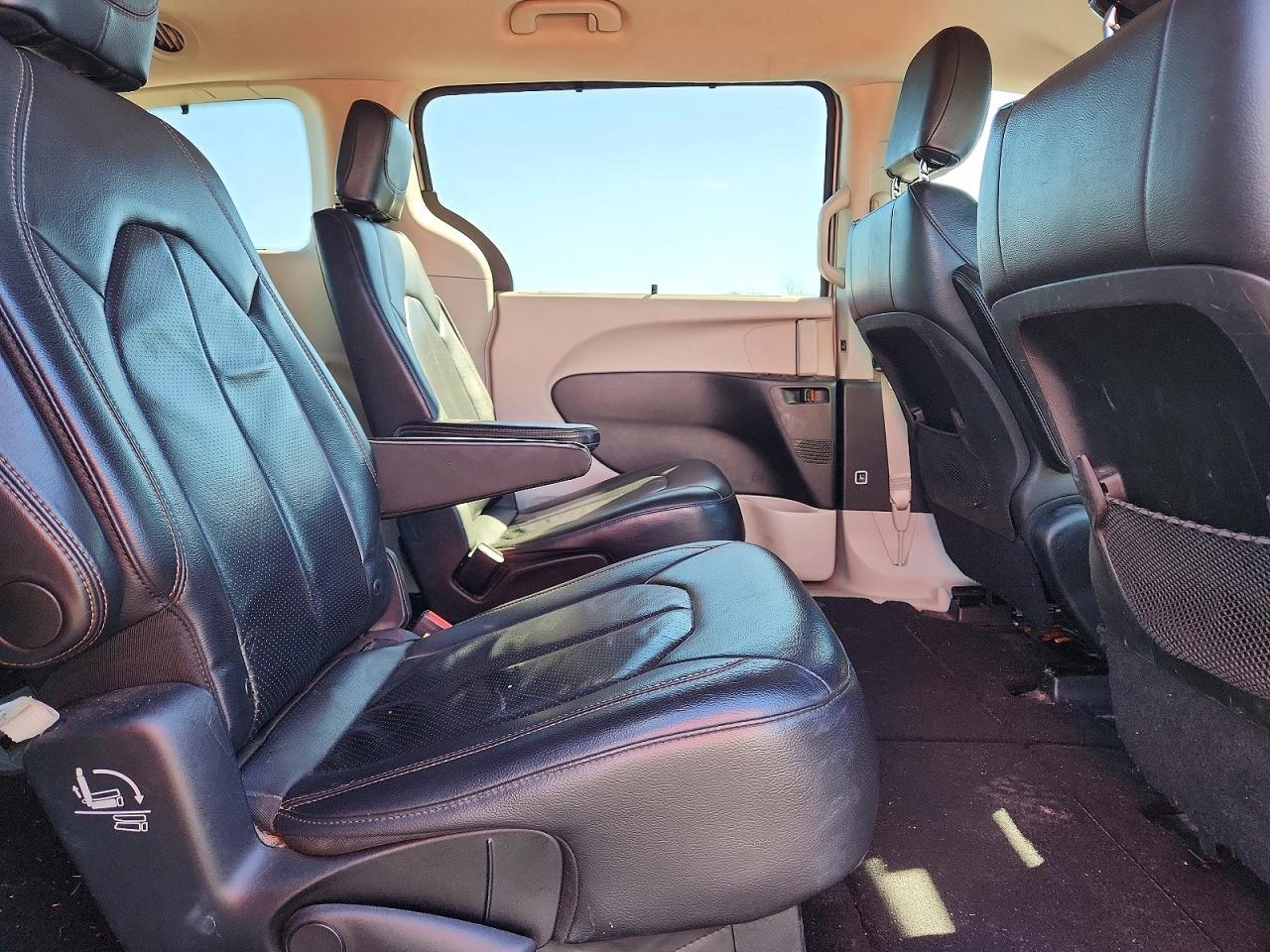 2018 Chrysler Pacifica Touring l