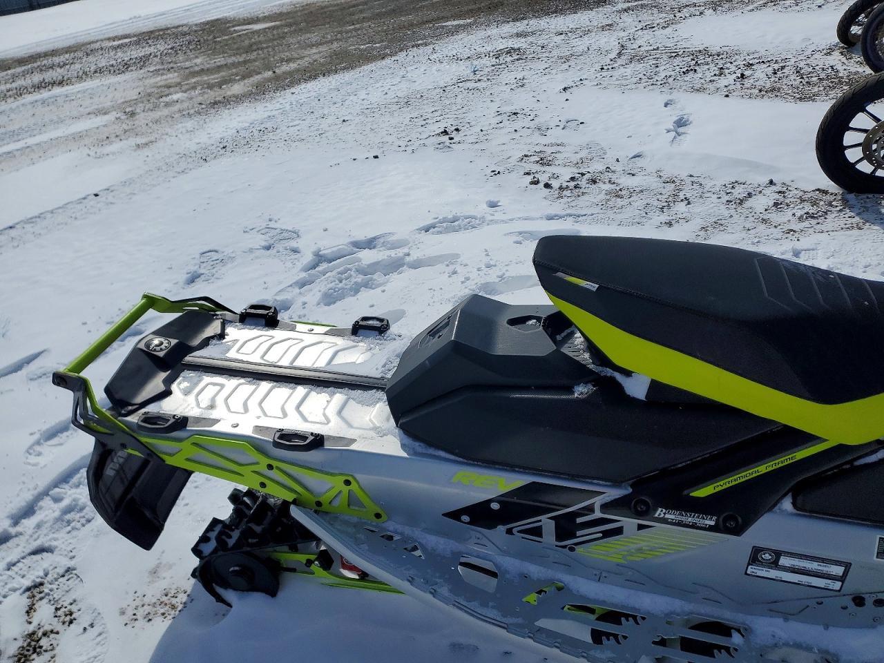 2018 Skidoo Snowmobile